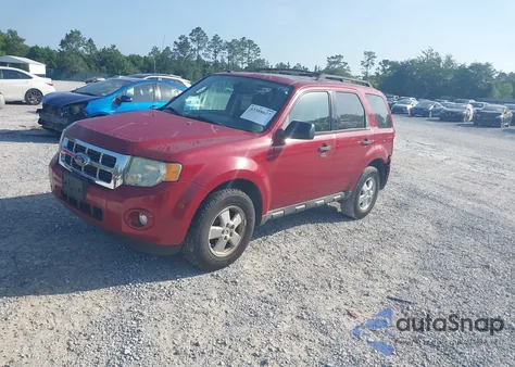 2011 Ford Escape Xlt z USA, uszkodzony, nr VIN 1FMCU0DG8BKA92826